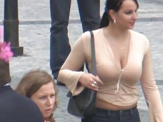 La salope blonde Terra Knightly a video x mere fille une délicieuse bite pour son déjeuner